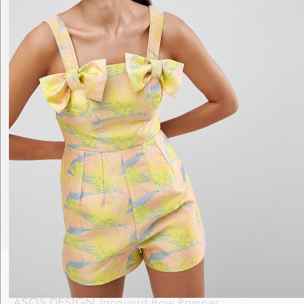 NWT Jacquard bow romper